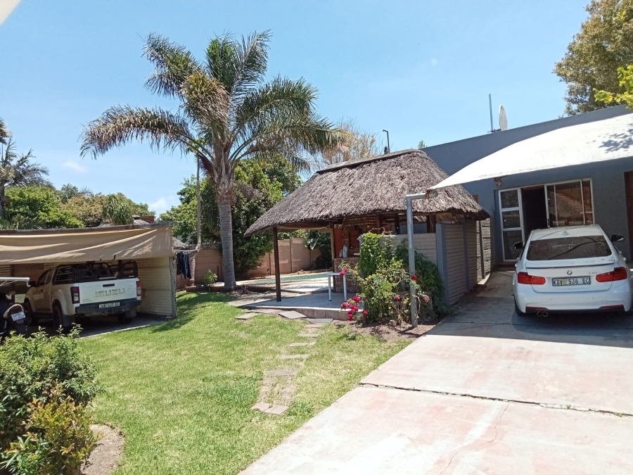 3 Bedroom Property for Sale in Sunnyridge Eastern Cape